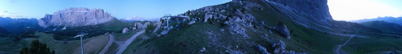 Webcam from the Gran Paradiso overlooking the Sella Massif