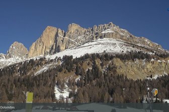 Webcam towards the Latemar and the Rosengarten mountain groups