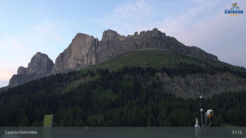 Webcam in Richtung Latemar und Rosengartengruppe