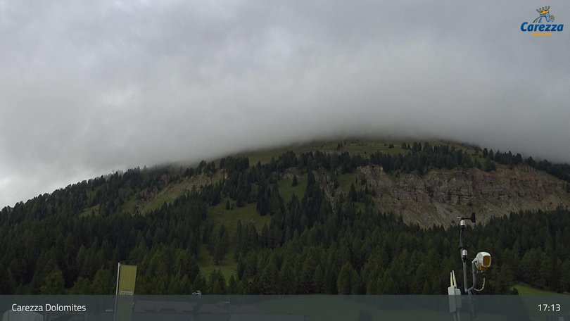 Webcam towards the Latemar and the Rosengarten mountain groups