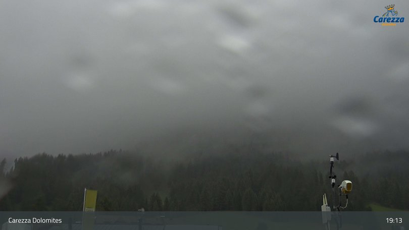 Webcam in Richtung Latemar und Rosengartengruppe
