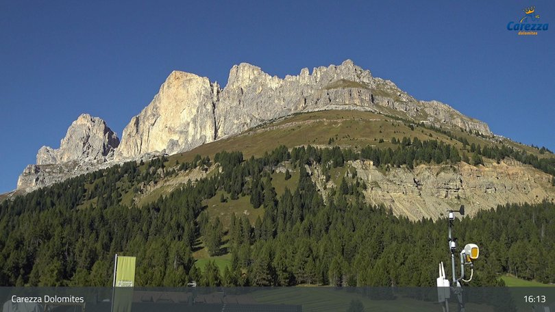 Webcam in Richtung Latemar und Rosengartengruppe