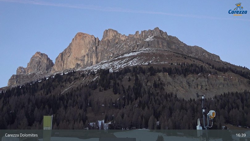 Webcam in Richtung Latemar und Rosengartengruppe