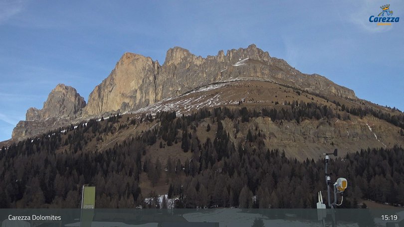 Webcam towards the Latemar and the Rosengarten mountain groups