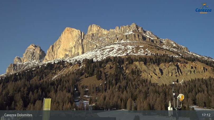 Webcam towards the Latemar and the Rosengarten mountain groups