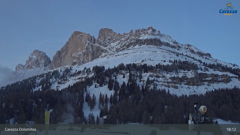 Webcam towards the Latemar and the Rosengarten mountain groups