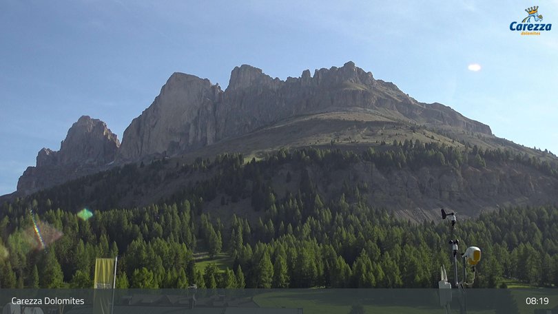 Webcam in Richtung Latemar und Rosengartengruppe