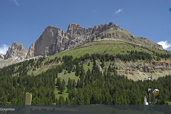 Webcam towards the Latemar and the Rosengarten mountain groups