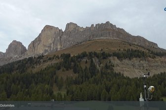 Webcam towards the Latemar and the Rosengarten mountain groups