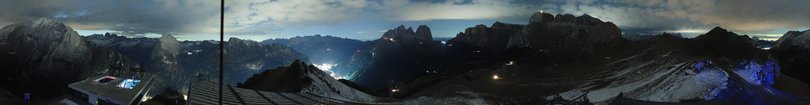 Webcam overlooking the Belvedere–Col Rodella ski area and the Pordoi Pass