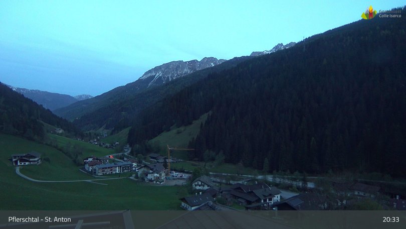 Webcam from St. Anton looking into the Pflersch Valley