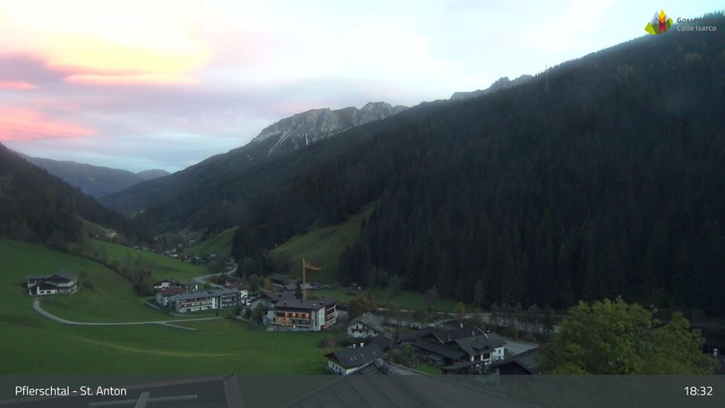 Webcam from St. Anton looking into the Pflersch Valley