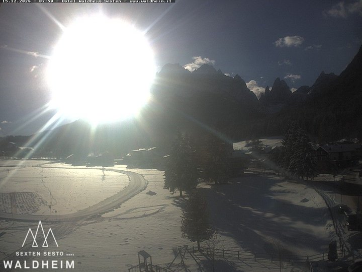 Webcam verso Punta dei Tre Scarpieri e le Dolomiti di Sesto