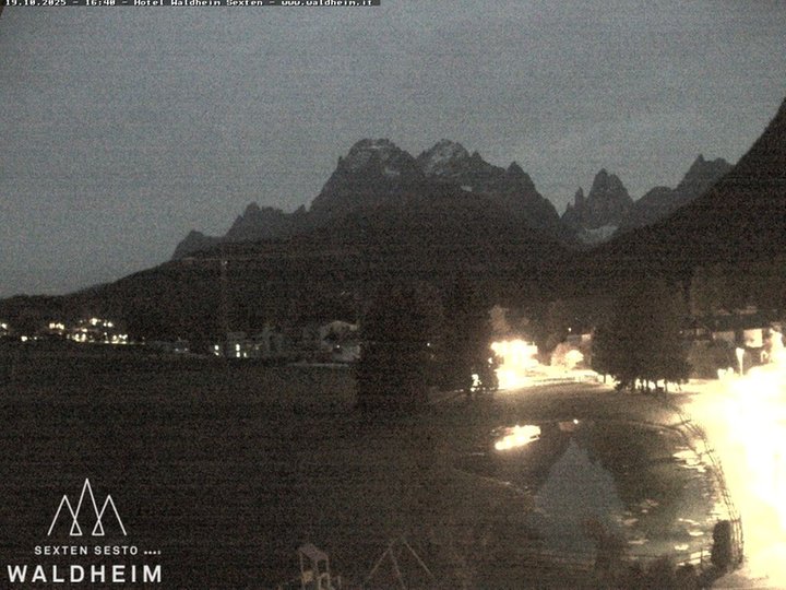 Webcam in Richtung Dreischusterspitze und Sextener Dolomiten