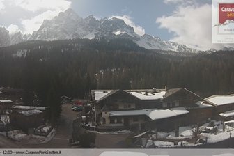 Webcam auf die Sextner Sonnenuhr