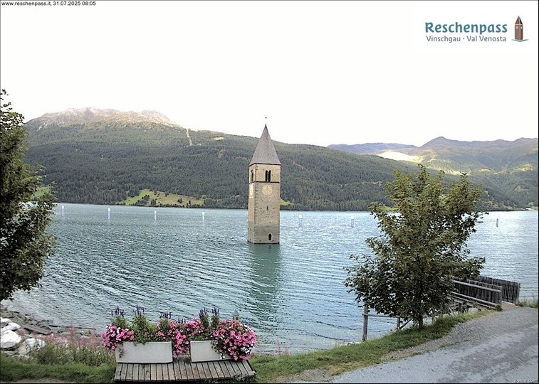 Webcam on the steeple of Lake Reschen