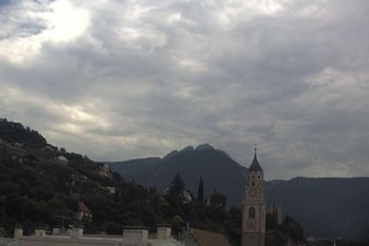 Webcam on the old town of Merano