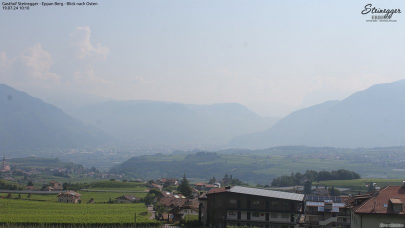 Webcam da Appiano Monte verso le Alpi Sarentine