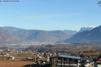 Webcam da Appiano Monte verso le Alpi Sarentine