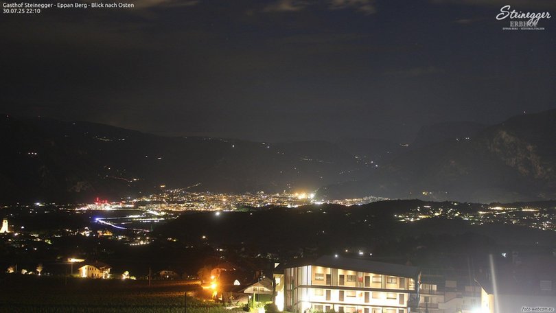 Webcam da Appiano Monte verso le Alpi Sarentine