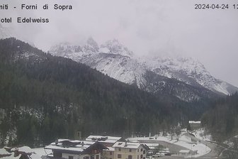 Webcam from Forni di Sopra towards the Friaulian Dolomites