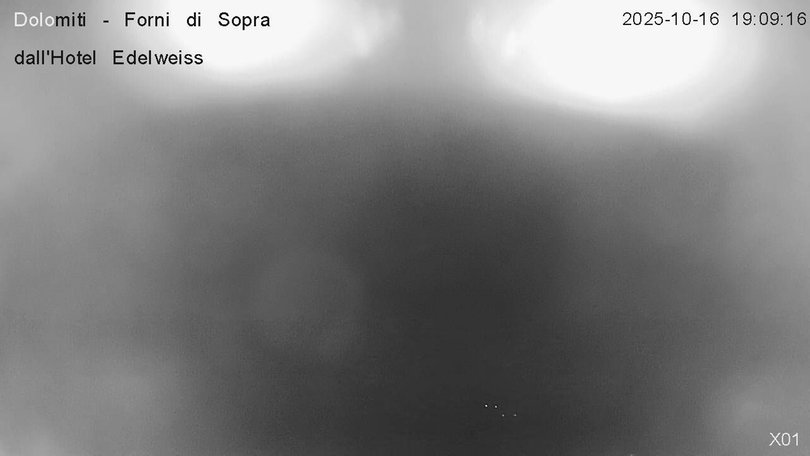 Webcam da Forni di Sopra verso le Dolomiti Friuliane