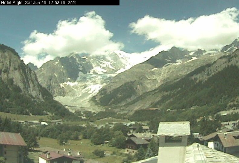 Webcam von Courmayeur zum Mont Blanc