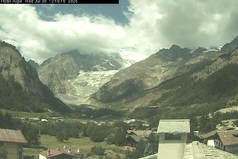 Webcam from Courmayeur to the Mont Blanc