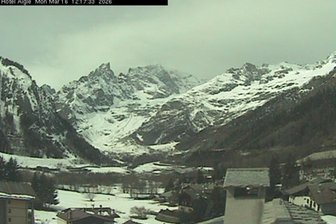 Webcam da Courmayeur verso il Monte Bianco