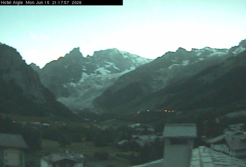 Webcam von Courmayeur zum Mont Blanc