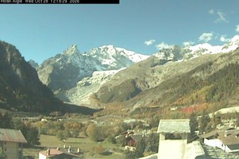 Webcam da Courmayeur verso il Monte Bianco
