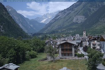 Webcam from Morgex towards the Mont Blanc