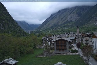 Webcam from Morgex towards the Mont Blanc