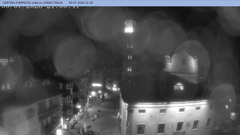 Webcam Centre of Cortina