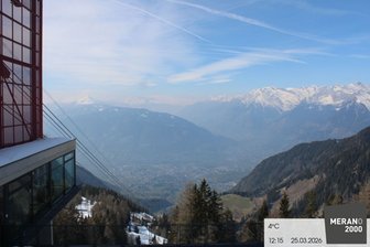 Webcam from Merano 2000 looking over the city of Merano