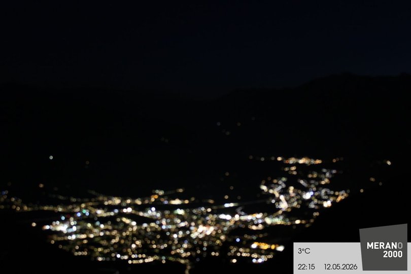 Webcam from Merano 2000 looking over the city of Merano