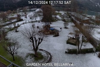 Webcam towards the beach of Lake Molveno / Molvenosee