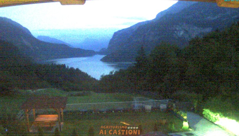 Webcam sul lago di Molveno nelle Dolomiti di Brenta