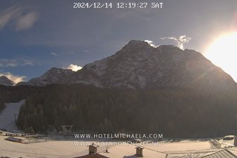 Webcam in Sappada facing towards Monte Siera