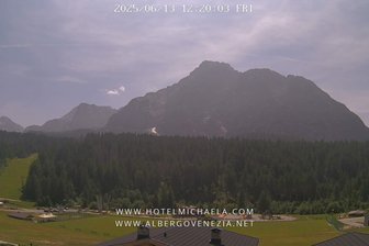 Webcam in Sappada facing towards Monte Siera