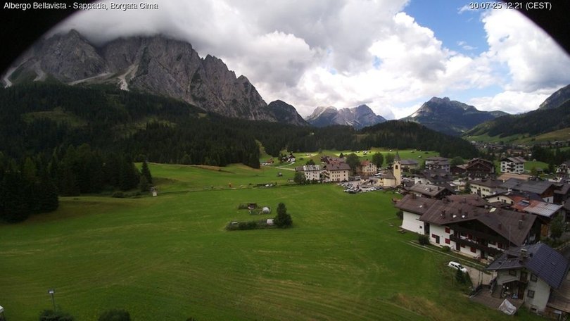 Webcam von Cima Sappada in Richtung Berg Monte Siera