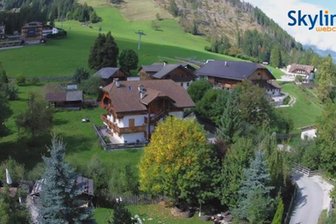 Webcam in St. Vigil in Enneberg in Richtung Piste Erta