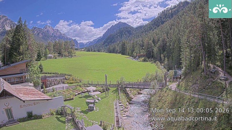 Webcam in St. Vigil in Richtung Fanes-Sennes-Prags