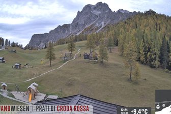 Webcam on the Croda Rossa meadows in the Tre Cime/Drei-Zinnen-Dolomites area